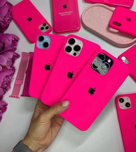 SHOCKING PINK SILICON CASE
