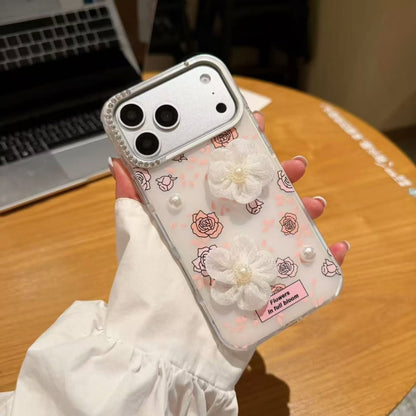 Flower 🌼 Bloom Case With Chain (NEW)