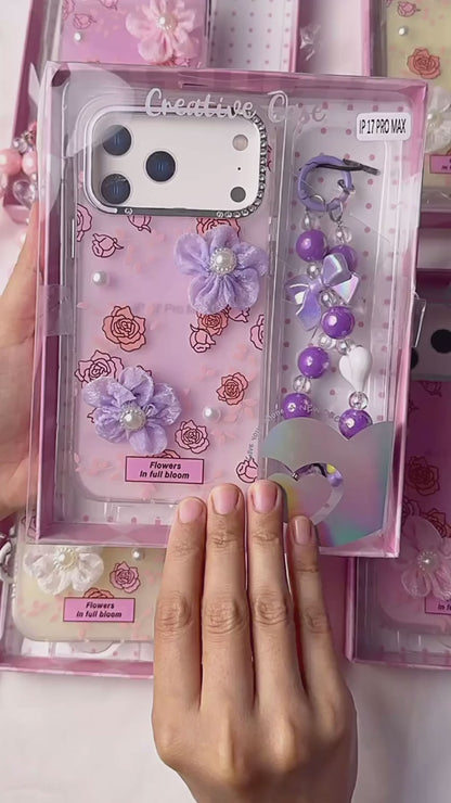 Flower 🌼 Bloom Case With Chain (NEW)